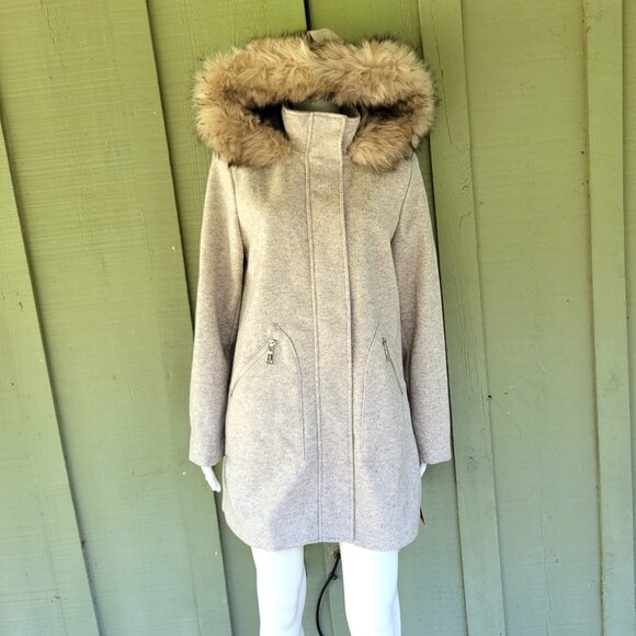 NWT VINCE CAMUTO Heather Gray Faux Fur Hooded Faux Wool Zip Coat Jacket M - Picture 1 of 5